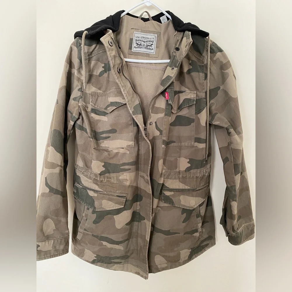 Levi Strauss & Co. Camo Hooded Jacket - Picture 2 of 6